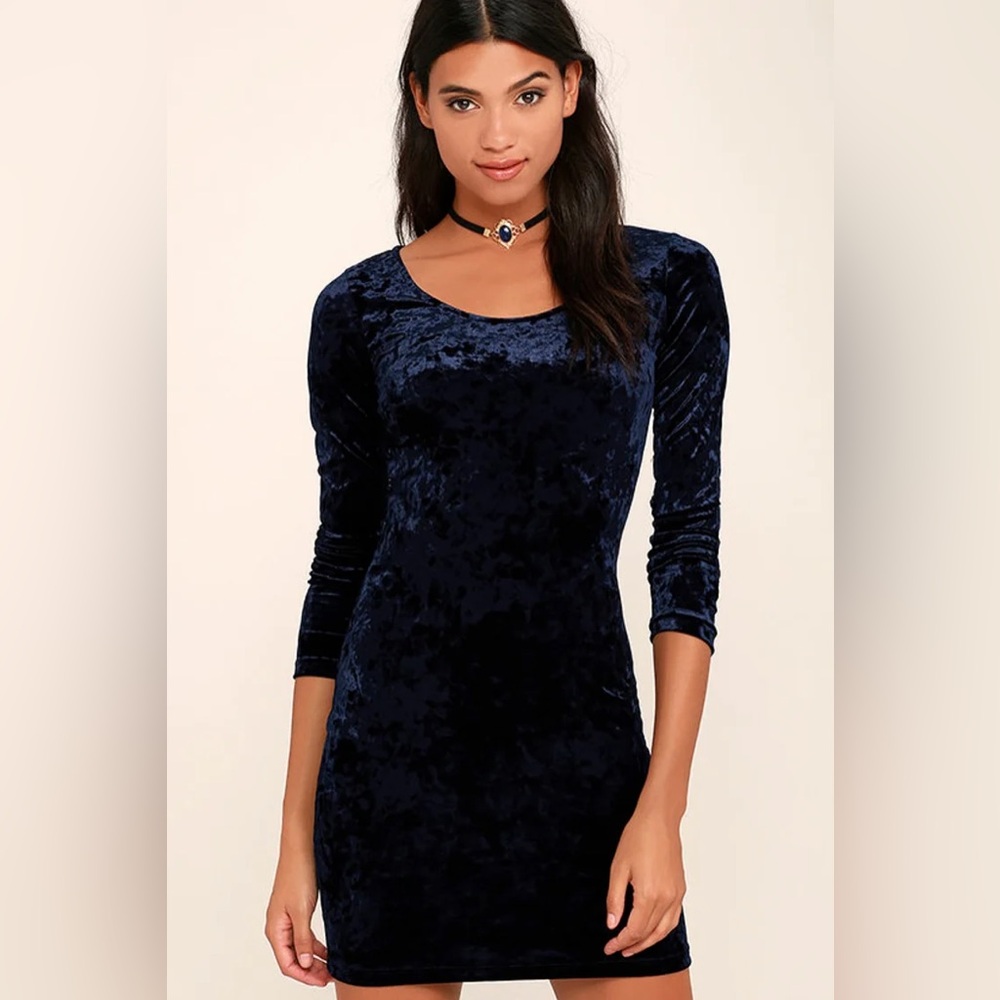 Lulus Deja Vu Bodycon cocktail Dress Blue Velvet medium